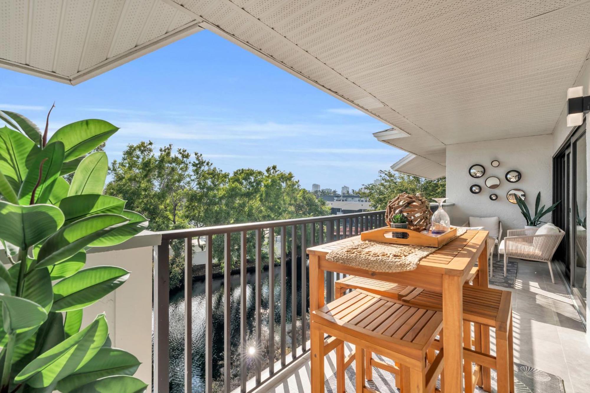 Park Shore Resort By Mike Z Rentals (Adults Only) North North Naples Εξωτερικό φωτογραφία
